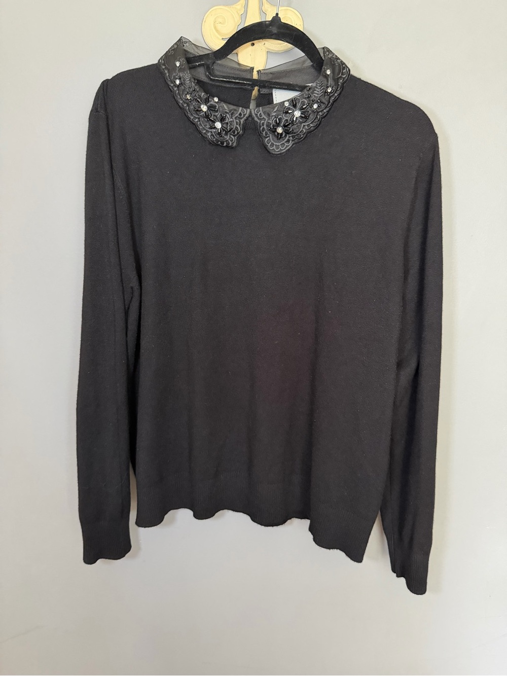 Liv Milano Black Embellished Collar Crewneck Sweater